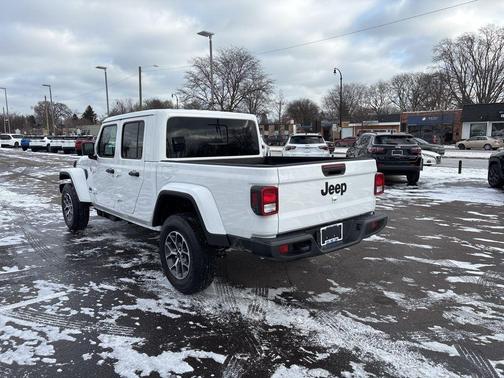 2026 Jeep Gladiator Sport