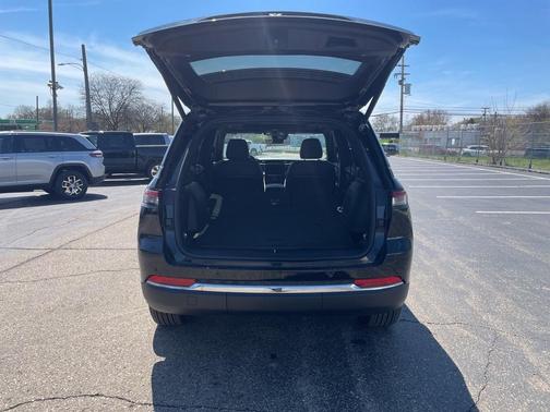 2025 Jeep Grand Cherokee 4xe Base