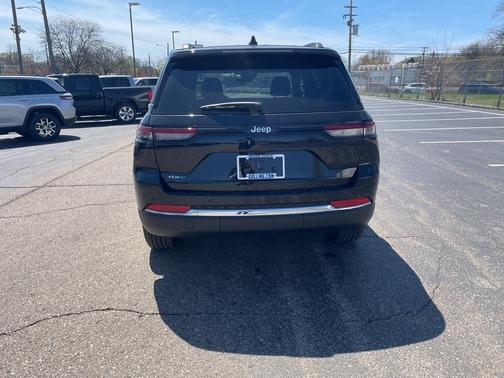 2025 Jeep Grand Cherokee 4xe Base