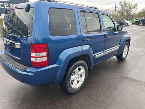 Deep Water Blue Pearlcoat 2010 Jeep Liberty Limited