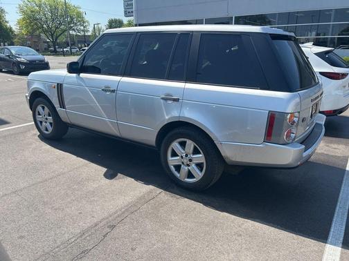 Silver 2004 Land Rover Range Rover HSE