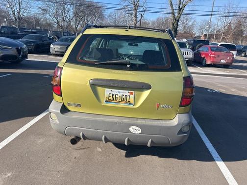 2003 Pontiac Vibe 
