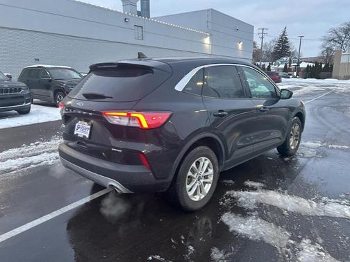 2022 Ford Escape SE