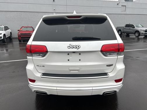 2020 Jeep Grand Cherokee Summit