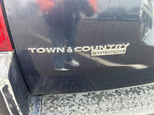 2008 Chrysler Town & Country Touring