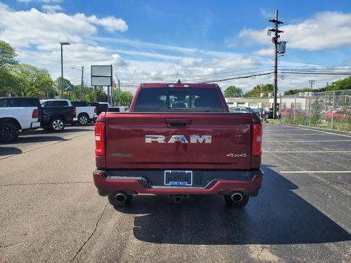 2025 RAM 1500 Big Horn/Lone Star