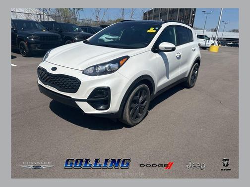 Snow White Pearl 2022 Kia Sportage Nightfall
