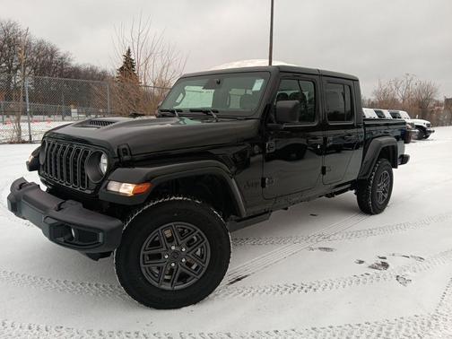 2026 Jeep Gladiator Sport