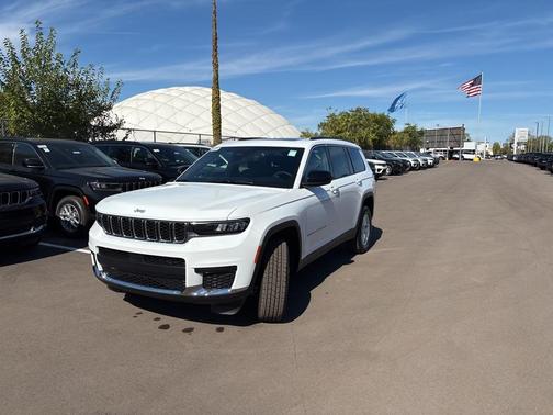 2025 Jeep Grand Cherokee L Laredo