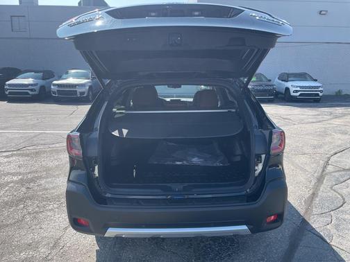 2025 Subaru Outback Touring