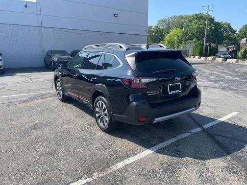 2025 Subaru Outback Touring