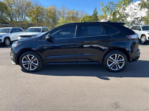 2017 Ford Edge Sport