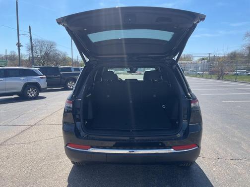 2025 Jeep Grand Cherokee 4xe Base