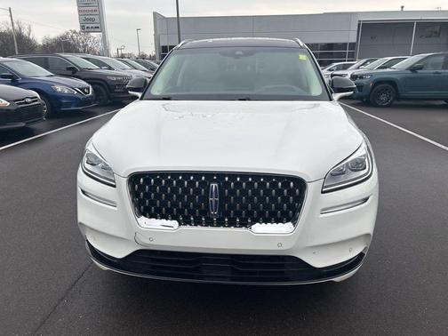 Pristine White 2022 Lincoln Corsair Grand Touring