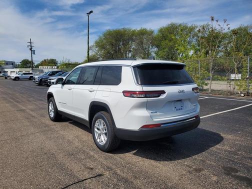 2025 Jeep Grand Cherokee L Laredo