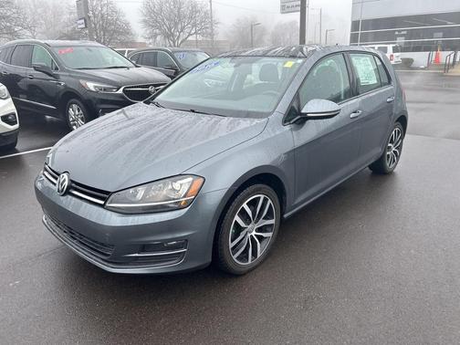 2016 Volkswagen Golf TSI SE 4-Door