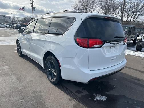 2020 Chrysler Pacifica Launch Edition