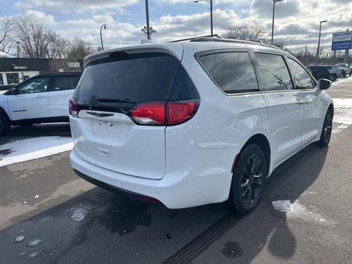 2020 Chrysler Pacifica Launch Edition