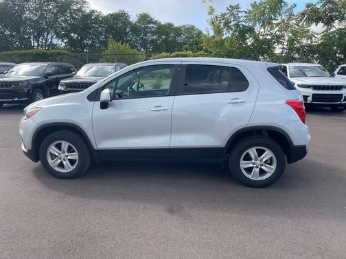 2022 Chevrolet Trax LS