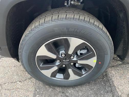 2025 Jeep Grand Cherokee 4xe Base