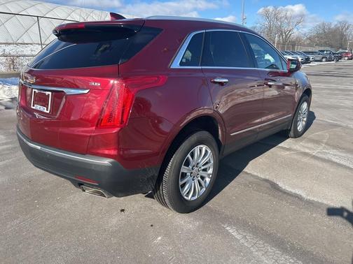 2017 Cadillac XT5 Base