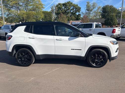2023 Jeep Compass Altitude