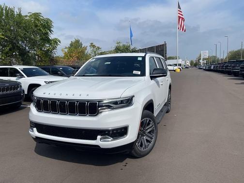 2025 Jeep Wagoneer Base