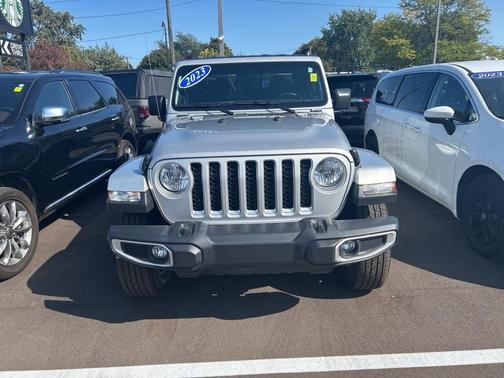 2023 Jeep Gladiator Overland