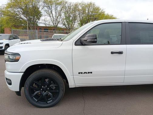 Bright White Clearcoat 2026 RAM 1500 Laramie