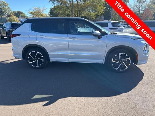 2023 Mitsubishi Outlander SEL