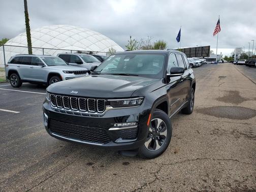 2025 Jeep Grand Cherokee 4xe Base
