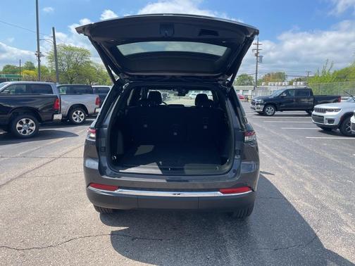 2025 Jeep Grand Cherokee 4xe Base