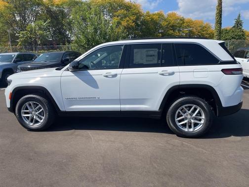 2025 Jeep Grand Cherokee Laredo X