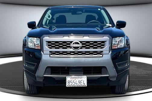 Black 2025 Nissan Frontier SV