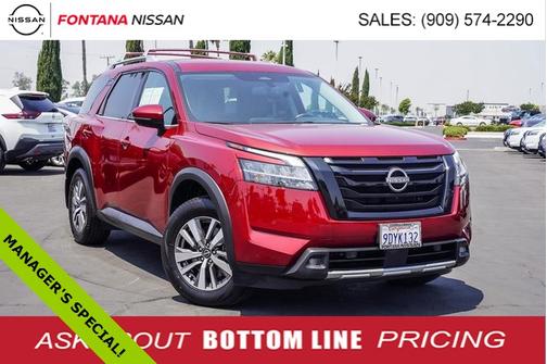 2022 Nissan Pathfinder SL