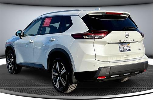 2024 Nissan Rogue SL