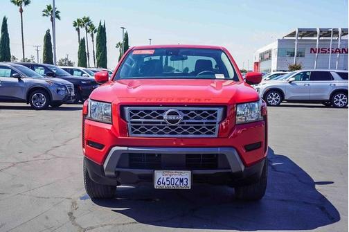 2022 Nissan Frontier SV