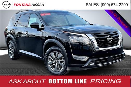 2023 Nissan Pathfinder SV