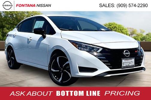 Aspen White 2025 Nissan Versa 1.6 SR