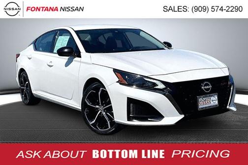 Pearl White Tri-Coat 2024 Nissan Altima 2.5 SR Sedan