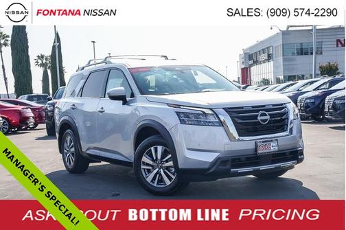 2024 Nissan Pathfinder SL