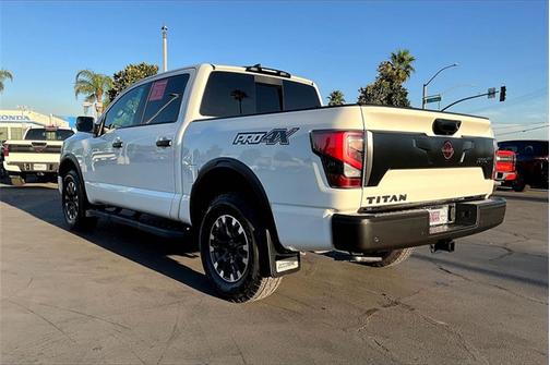 2023 Nissan Titan PRO-4X