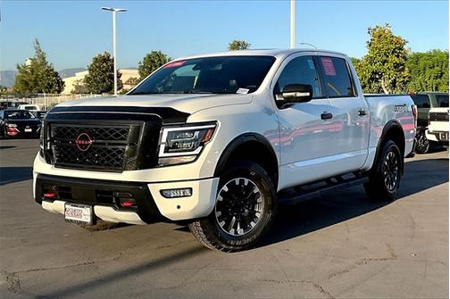 2023 Nissan Titan PRO-4X