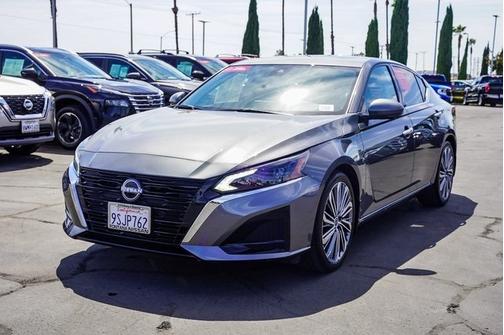 2025 Nissan Altima SL