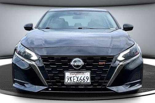 Black 2024 Nissan Altima 2.5 SR