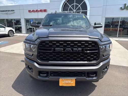 2022 RAM 2500 Big Horn Crew Cab 4x4 64' Box