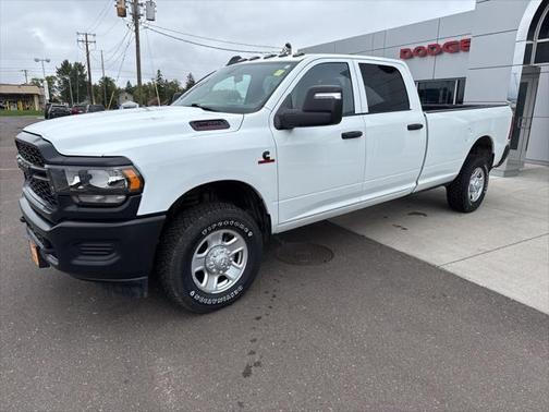 2024 RAM 2500 Tradesman Crew Cab 4x4 8 Box