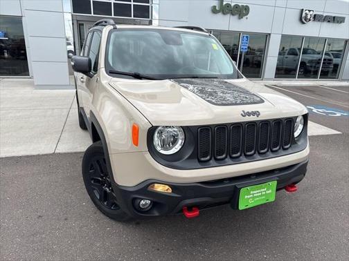2017 Jeep Renegade Deserthawk 4x4