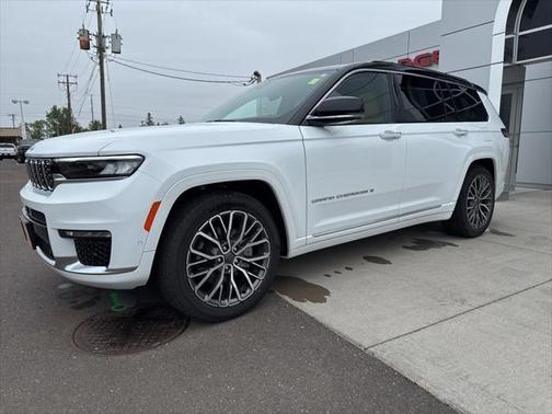 2025 Jeep Grand Cherokee L Summit Reserve 4x4
