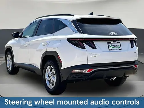 White 2023 Hyundai TUCSON SEL
